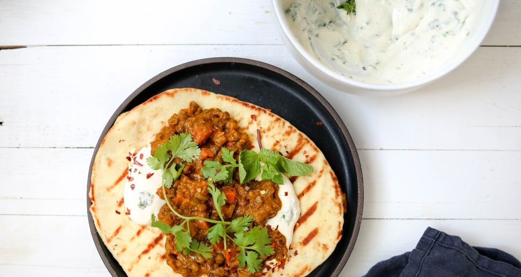 Spiced Lentils with Herby Cashewmilk Yogurt and Naan