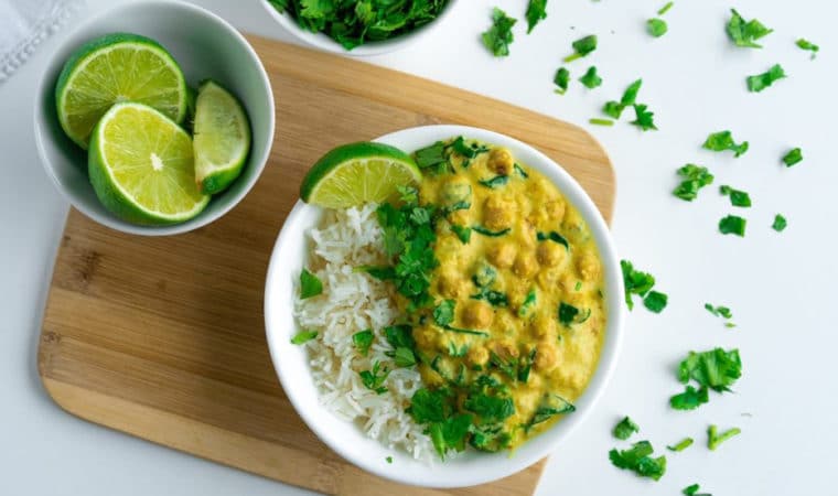 Instant Pot Chickpea Curry with Cashews Recipe