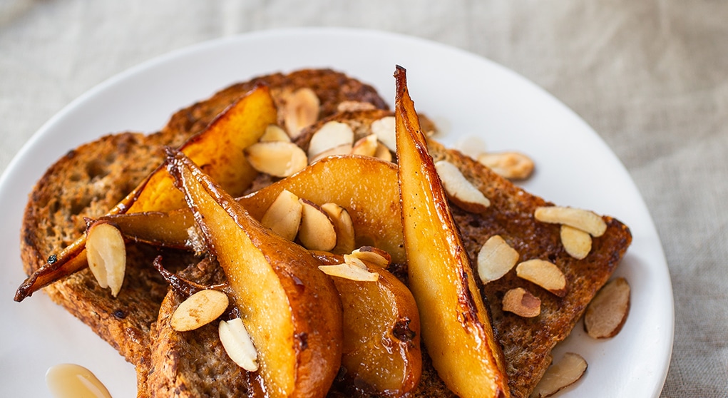 Ginger French Toast with Caramelized Pears