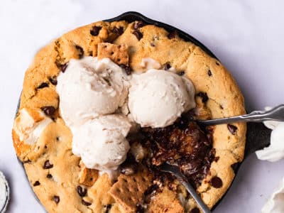 S’mores Cookie Skillet
