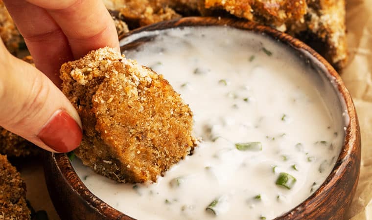 Breaded Mushrooms with Chive Sour Cream Dipping Sauce